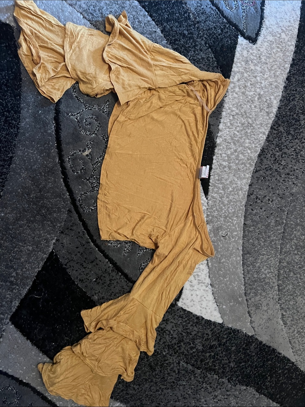 Mustard Ruffle Sleeve Crop Top - Unbranded
